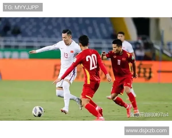 年轻球员崛起足球小鲜肉如何改变赛场格局与未来发展